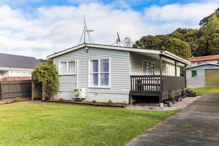 Photo of property in 43 Mohaka Street, Wainuiomata, Lower Hutt, 5014