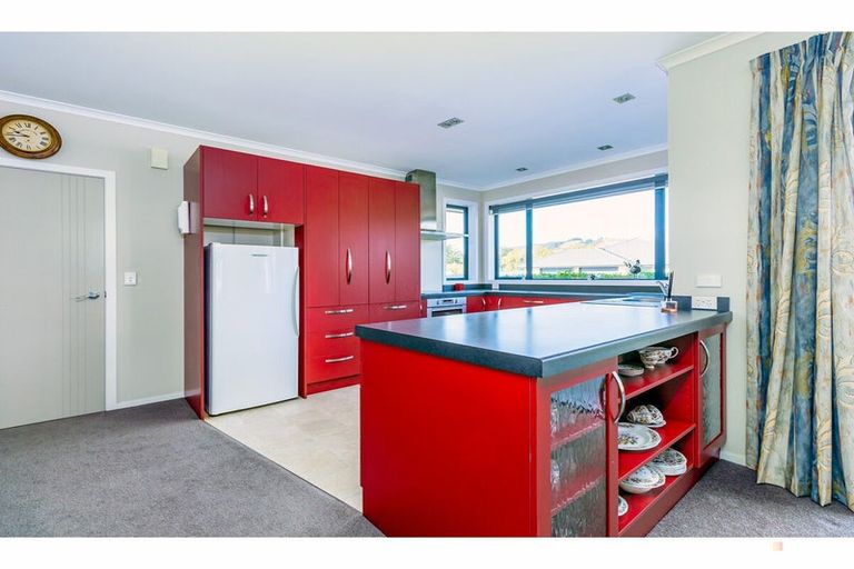 Photo of property in 1 Eric Batchelor Place, Waimate, 7924