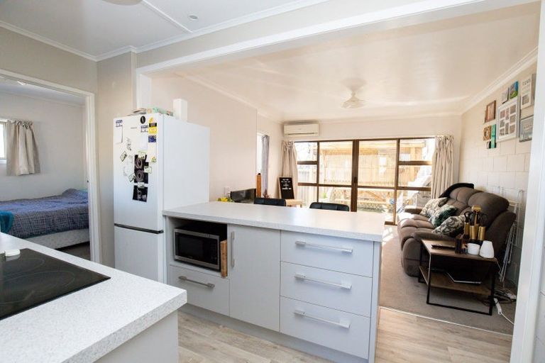 Photo of property in 2/3 Paul Drive, Ngatea, 3503