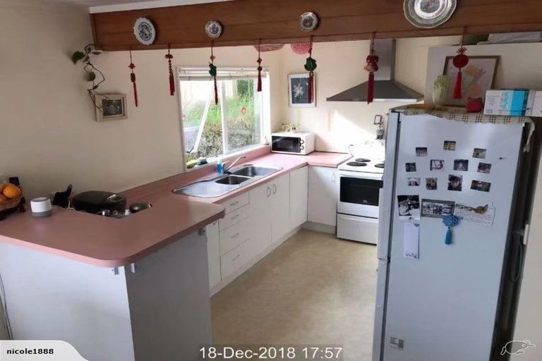 Photo of property in 61f1 Woodhouse Avenue, Karori, Wellington, 6012