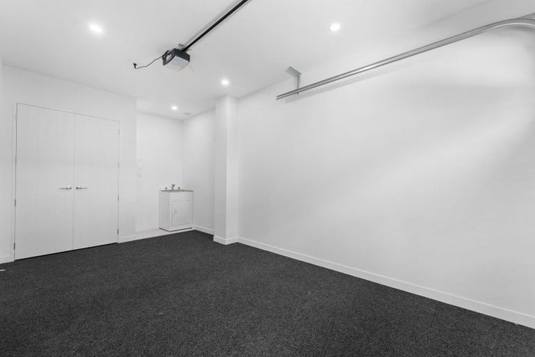 Photo of property in 31 Diana Drive, Glenfield, Auckland, 0627