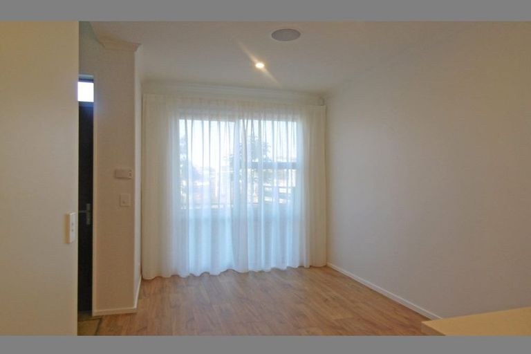 Photo of property in 7 Mollusc Road, Hobsonville, Auckland, 0616