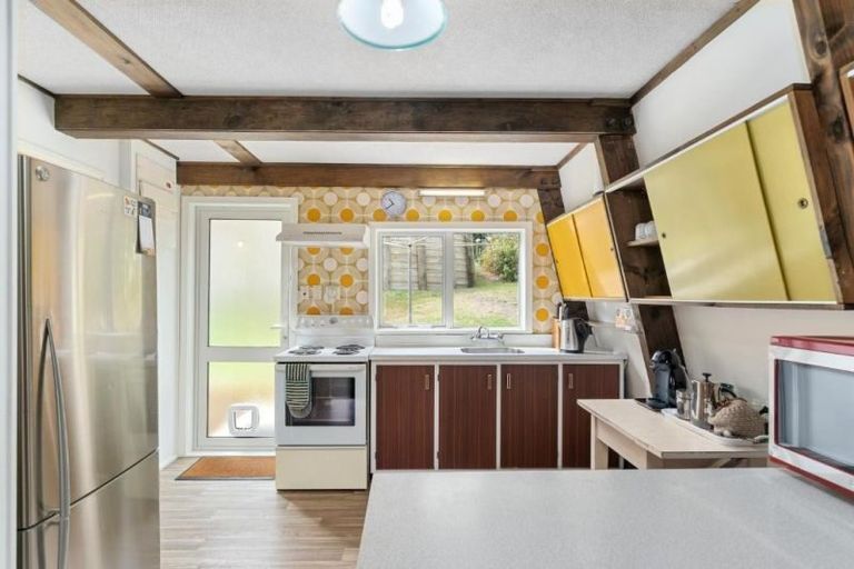 Photo of property in 56 Tutere Street, Waikanae Beach, Waikanae, 5036