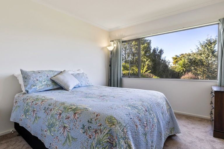 Photo of property in 44 Lakeridge Close, Rangatira Park, Taupo, 3330