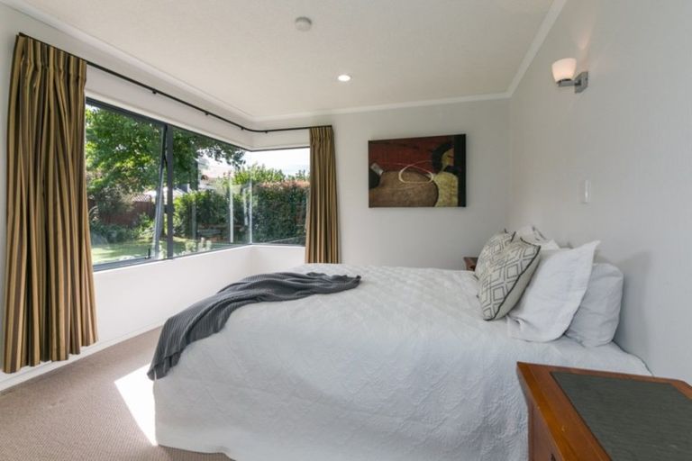 Photo of property in 40 Pukekura Place, Taradale, Napier, 4112