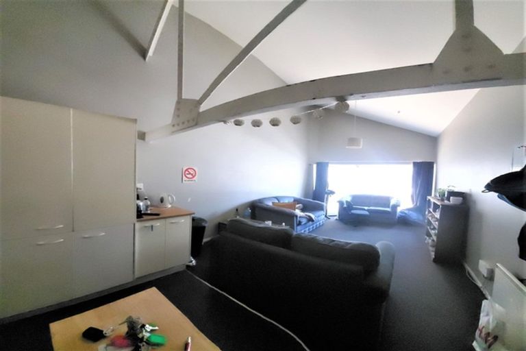 Photo of property in 5u4 Hopper Street, Mount Cook, Wellington, 6011