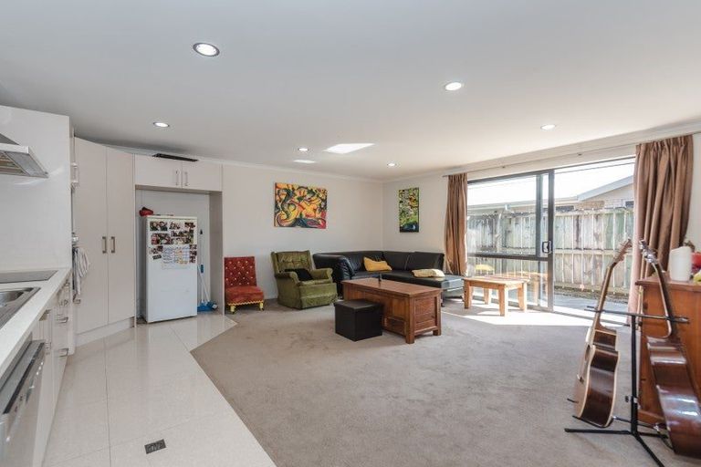 Photo of property in 22u4 Maitland Street, Frankton, Hamilton, 3204