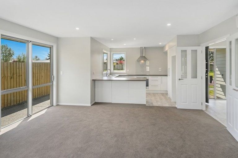 Photo of property in 8b Pemberton Drive, Darfield, 7510