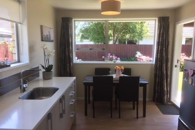 Photo of property in 5 Vancouver Crescent, Wainoni, Christchurch, 8061