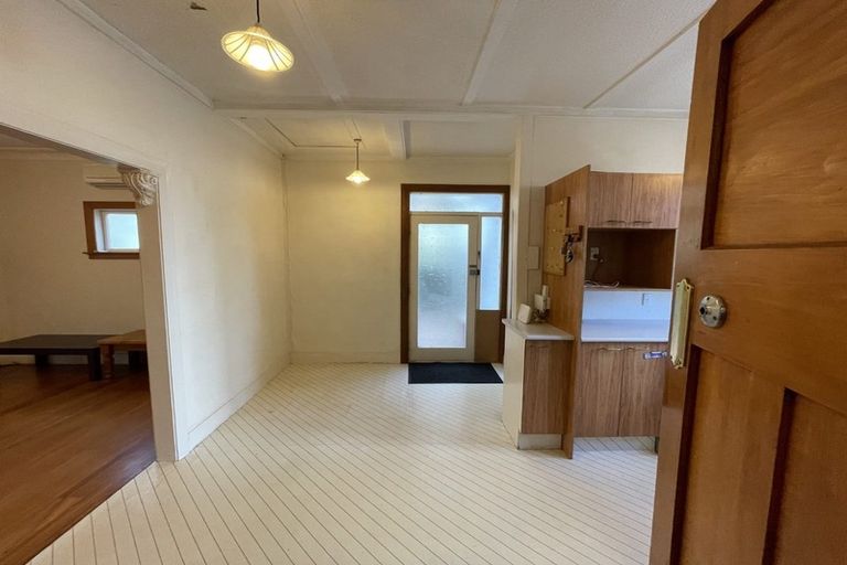 Photo of property in 12 Darlington Terrace, Miramar, Wellington, 6022