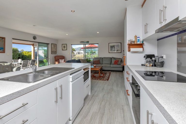 Photo of property in 8 Sando Way, One Tree Point, 0118