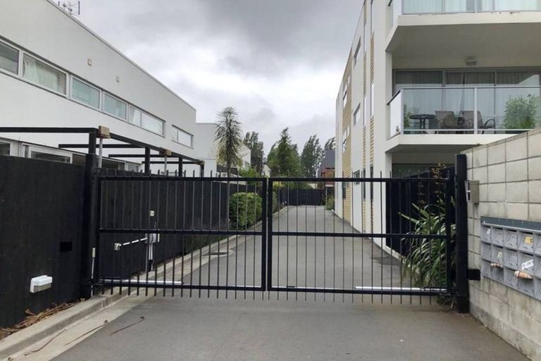 Photo of property in 180 Peterborough Street, Christchurch Central, Christchurch, 8013