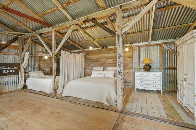 Photo of property in 132 South Manakau Road, Manakau, Otaki, 5583