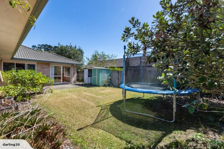Photo of property in 80 Hillwell Drive, Henderson, Auckland, 0612