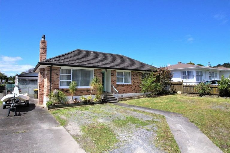 Photo of property in 51 Hilling Street, Titirangi, Auckland, 0604
