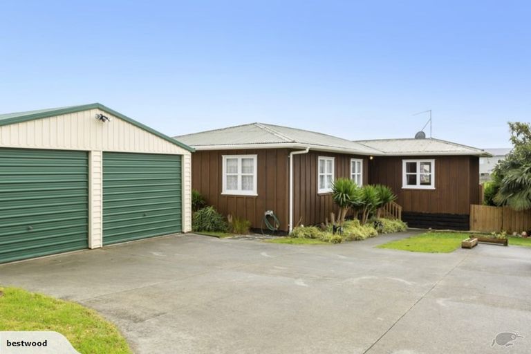 Photo of property in 52a Elizabeth Street, Tuakau, 2121