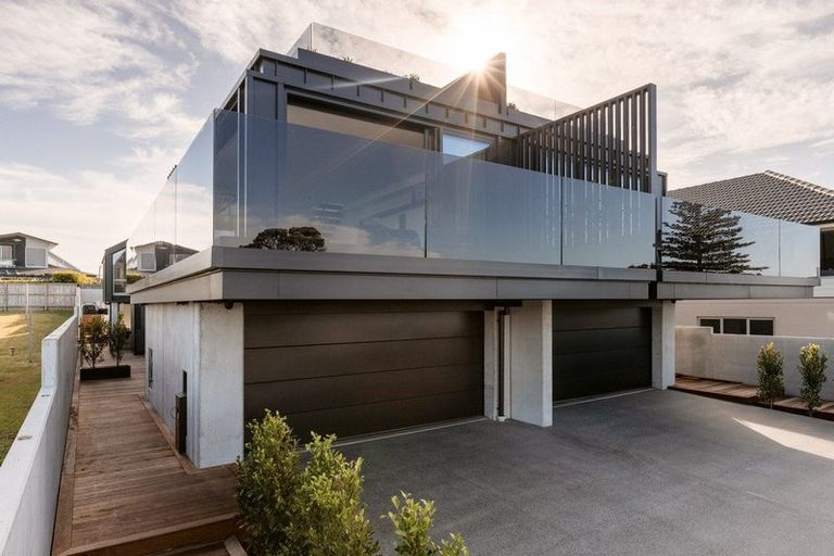 Photo of property in 124b Marine Parade, Mount Maunganui, 3116
