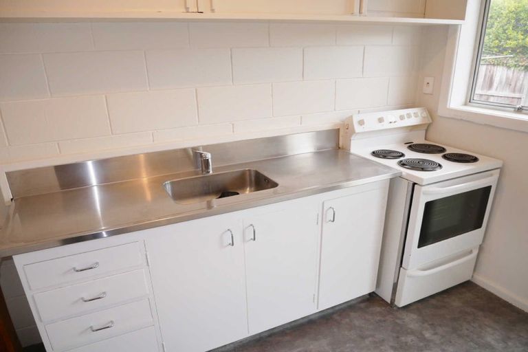 Photo of property in 3/79 Champion Street, Edgeware, Christchurch, 8013