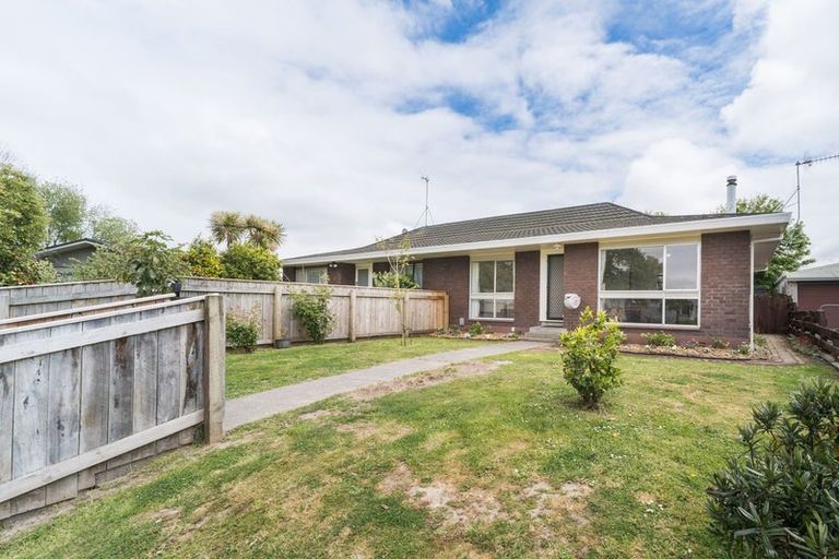 Photo of property in 5a Palliser Place, Milson, Palmerston North, 4414