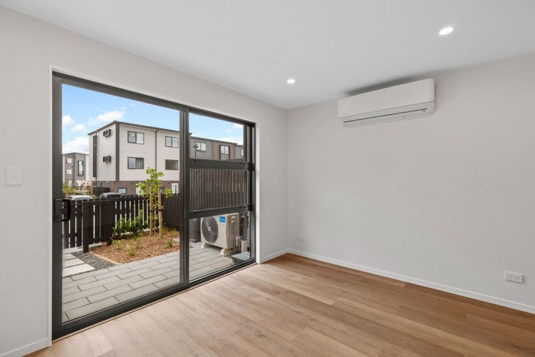 Photo of property in 12 Selo Street, Glen Eden, Auckland, 0602