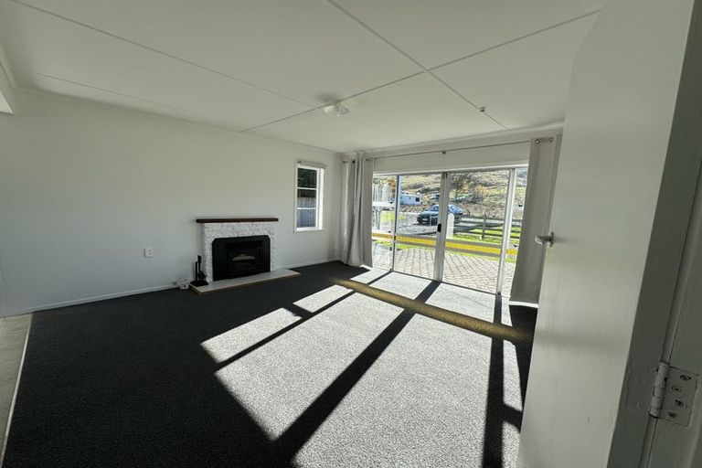 Photo of property in 20 Blake Street, Porangahau, 4293