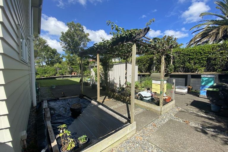 Photo of property in 47 Spinnaker Drive, Te Atatu Peninsula, Auckland, 0610
