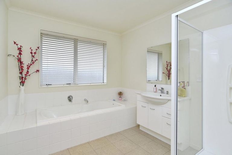 Photo of property in 28 Eyrewell Road, Pegasus, 7612