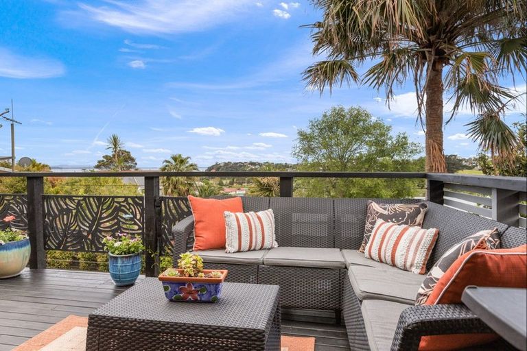 Photo of property in 5b Kauri Road, Stanmore Bay, Whangaparaoa, 0932