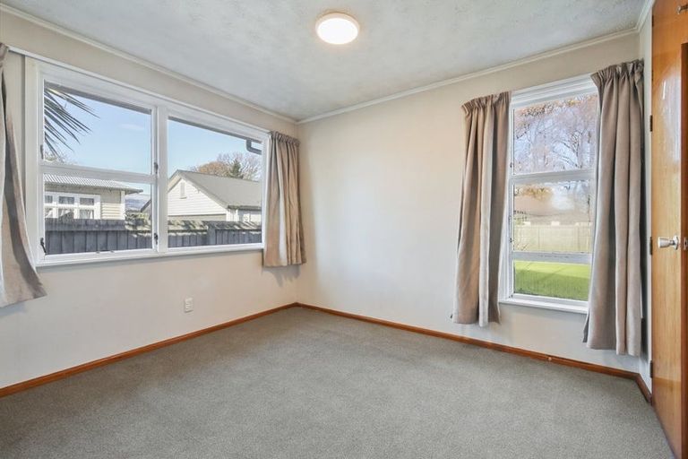 Photo of property in 28 Warrington Street, Mairehau, Christchurch, 8013