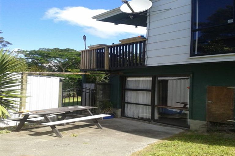 Photo of property in 57 Holmes Drive South, Massey, Auckland, 0614
