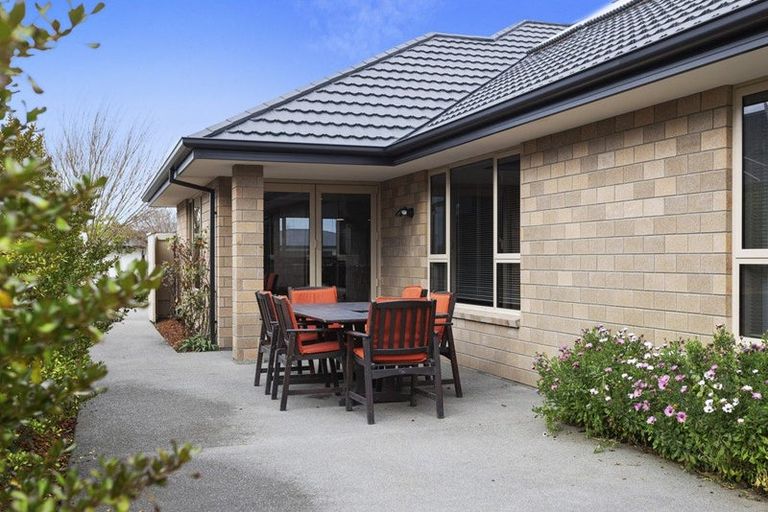 Photo of property in 3 Kempton Place, Rangiora, 7400