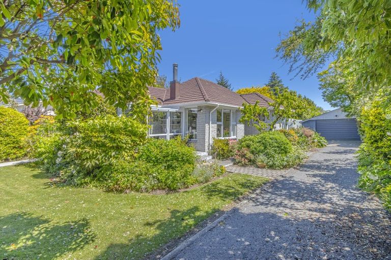 Photo of property in 31 Fovant Street, Russley, Christchurch, 8042