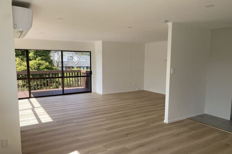 Photo of property in 33a Sunderlands Road, Half Moon Bay, Auckland, 2012