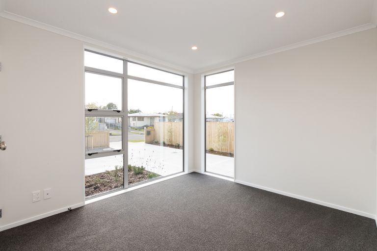 Photo of property in 2 Flint Street, Milson, Palmerston North, 4414