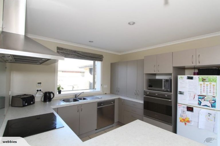 Photo of property in 128 Rolleston Drive, Rolleston, 7614