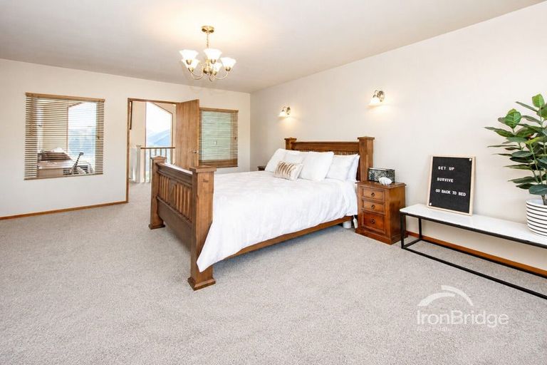 Photo of property in 7 Evergreen Place, Parklands, Christchurch, 8083
