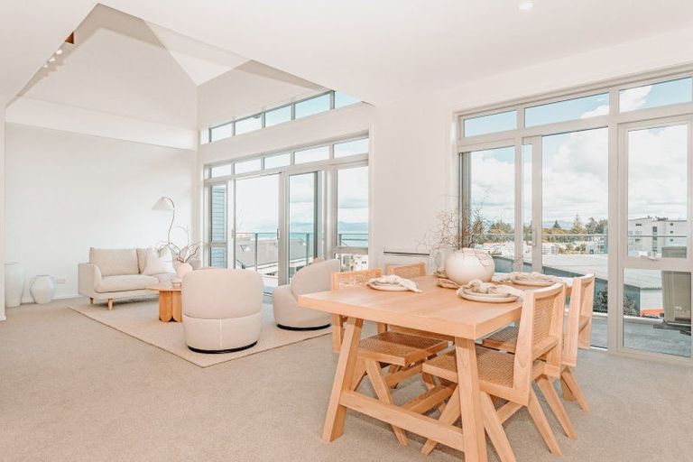 Photo of property in 1/4 Reads Quay, Gisborne, 4010