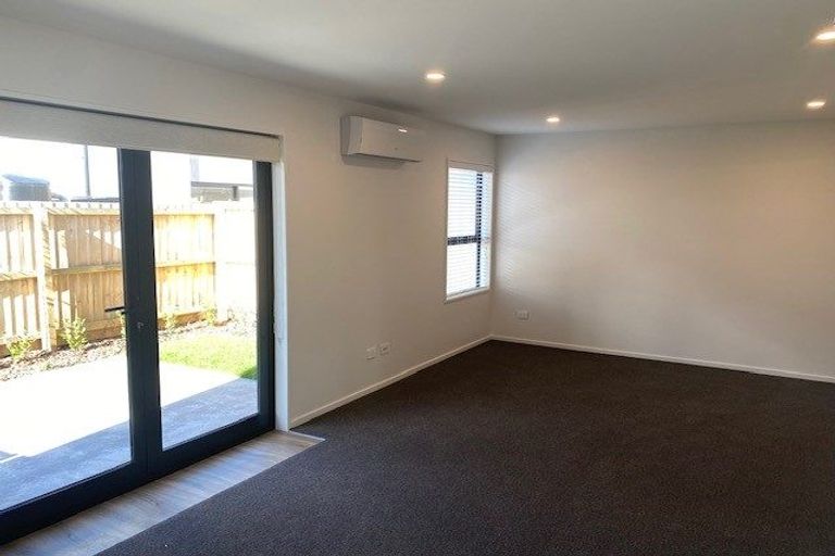 Photo of property in 2/37 Heywood Terrace, Richmond, Christchurch, 8013