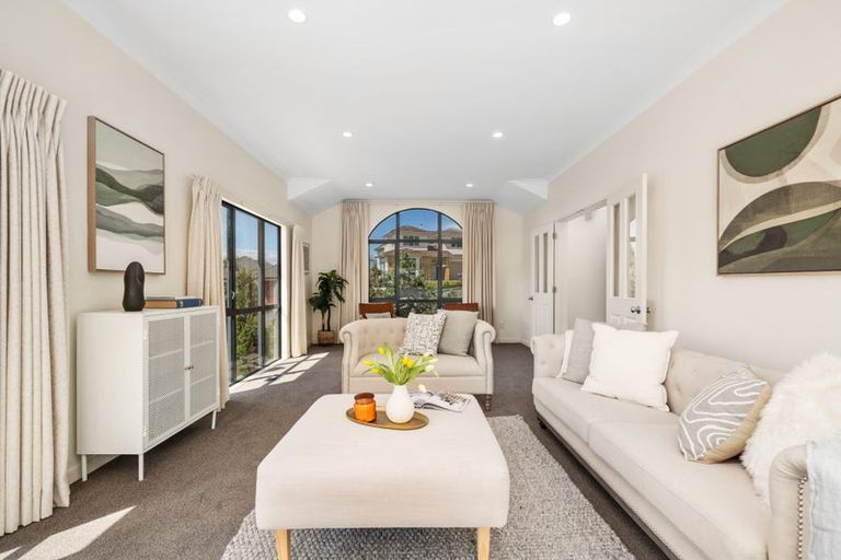 Photo of property in 3 Hetsby Place, Churton Park, Wellington, 6037
