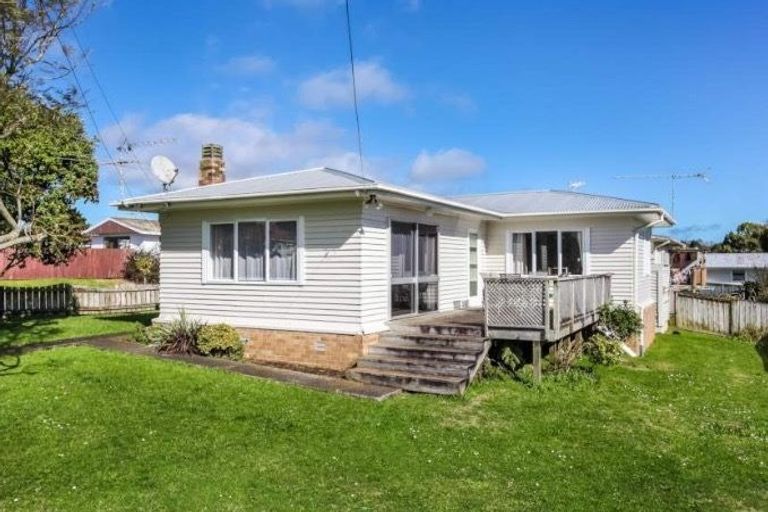 Photo of property in 12 Montgomery Avenue, Pukekohe, 2120
