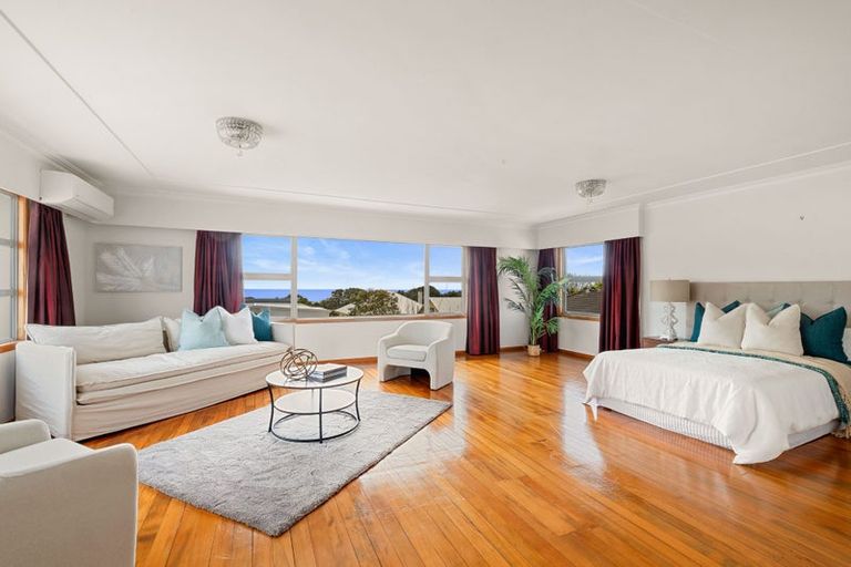 Photo of property in 14 Barrett Street, Westown, New Plymouth, 4310