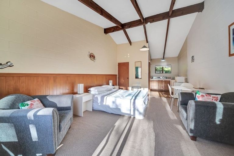 Photo of property in 51 Wairau Road, Picton, 7220