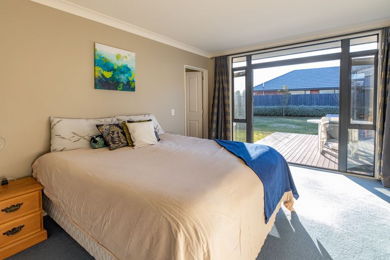 Photo of property in 16 Rembrandt Drive, Rolleston, 7614