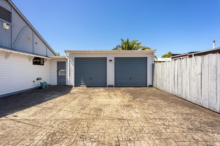 Photo of property in 10f2- Wilford Street, Wallaceville, Upper Hutt, 5018