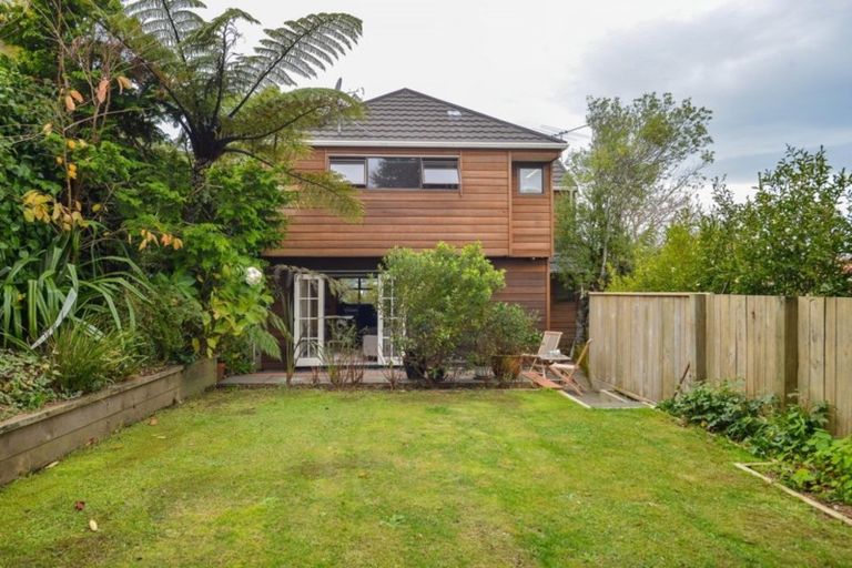 Photo of property in 23 Homewood Avenue, Karori, Wellington, 6012