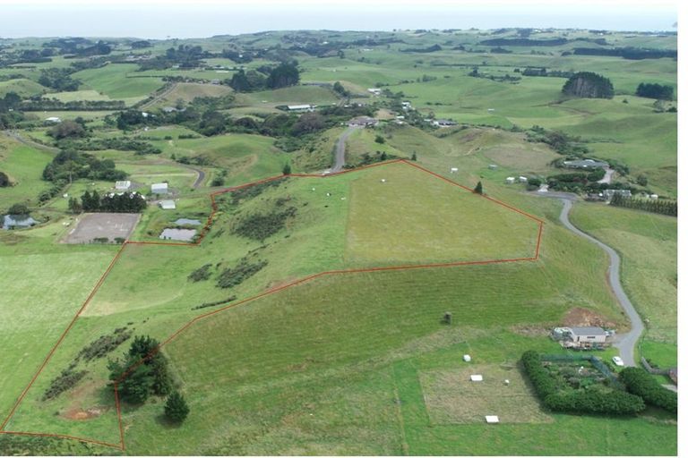 Photo of property in 469b Plymouth Road, Koru, New Plymouth, 4374
