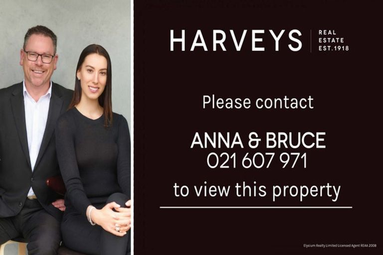 Photo of property in 41 Colwill Road, Massey, Auckland, 0614