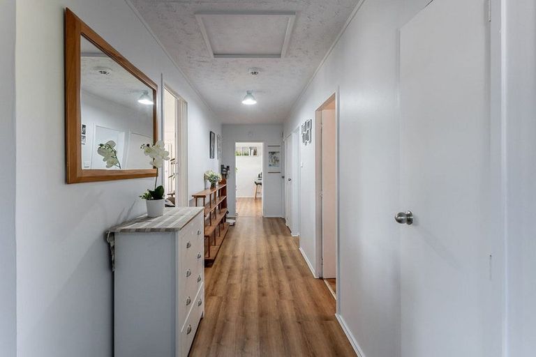 Photo of property in 34 Makarini Street, Paraparaumu, 5032