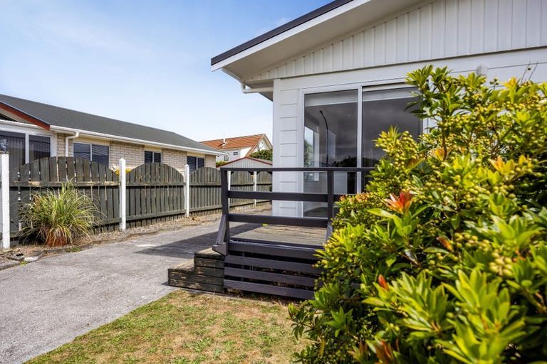 Photo of property in 6 Manuka Place, Hawera, 4610