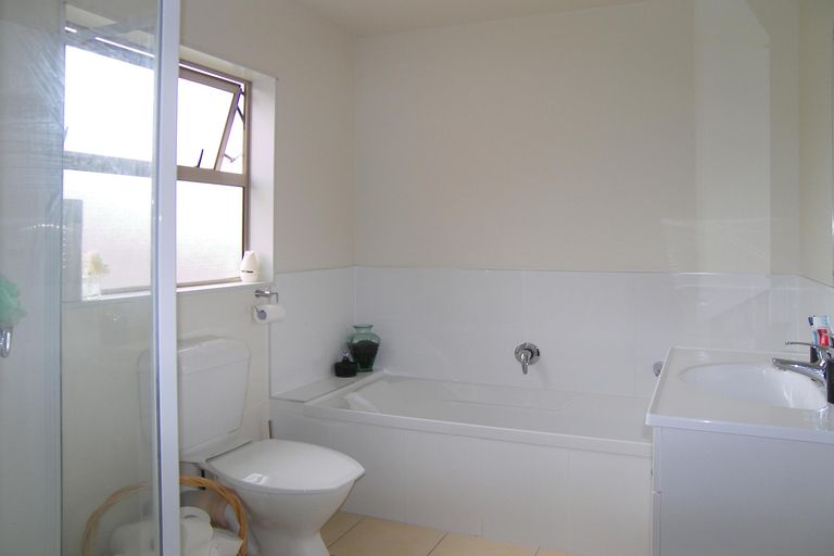 Photo of property in 42 Keri Vista Rise, Papakura, 2110